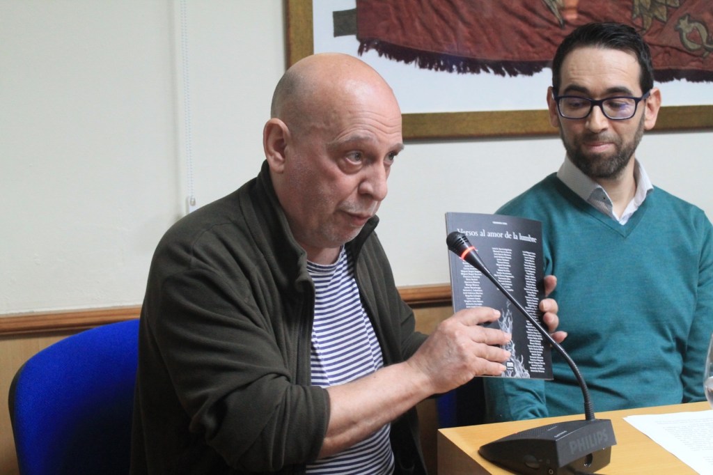 La imagen tiene un atributo ALT vacío; su nombre de archivo es centro-2.jpg